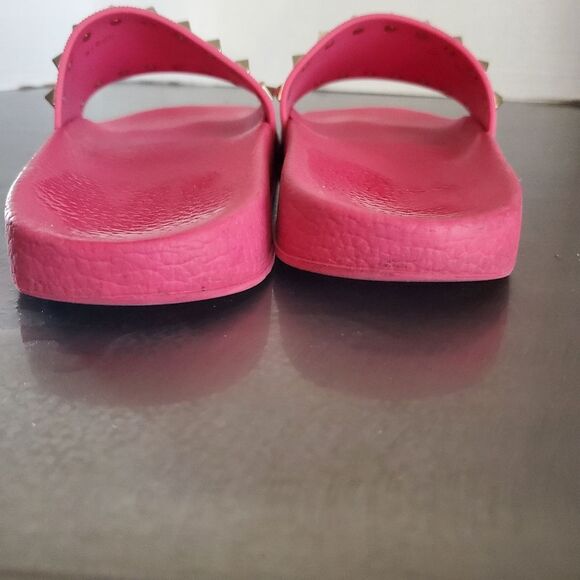 Valentino Garavani Rockstud Pool Slide Sandals Fuschia Pink Gold Stud 39 US 9 - Picture 6 of 13